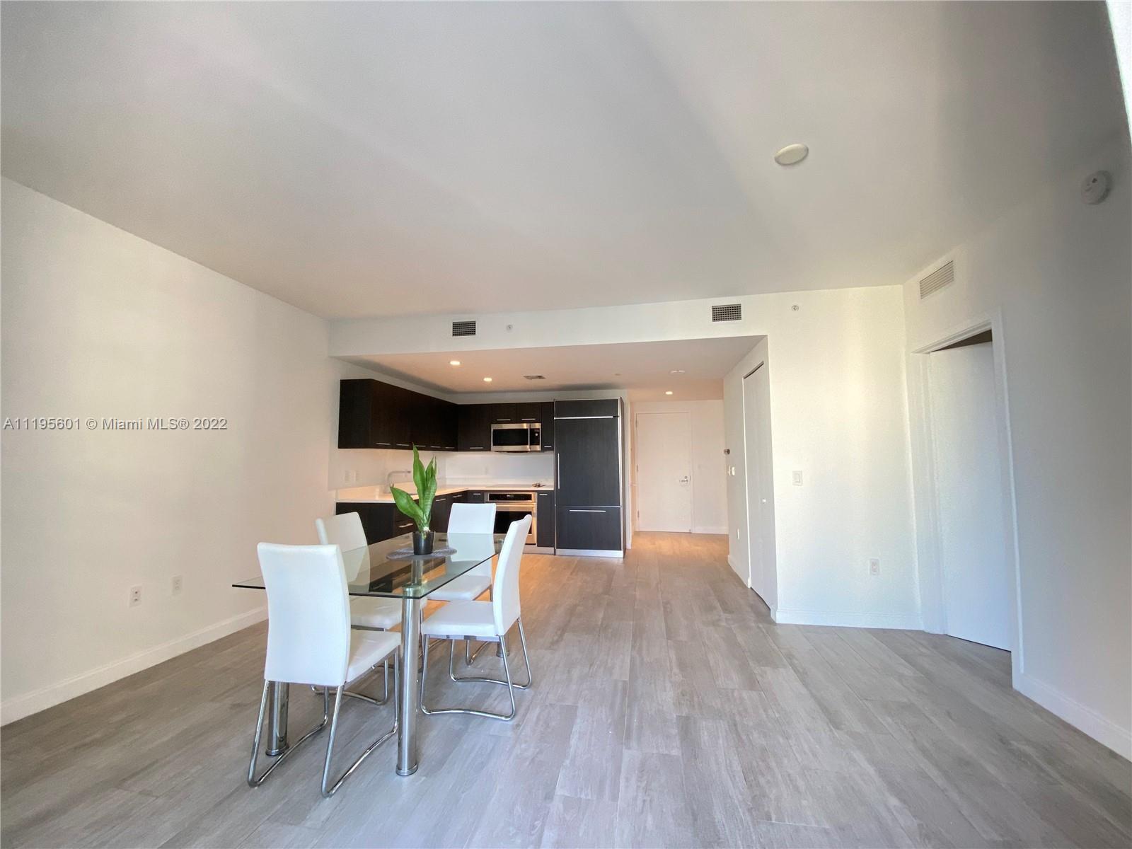 45 Southwest 9th Street, Unit 2902 Miami, FL 33130 - Photo 10 of 39 Gallery Image 10