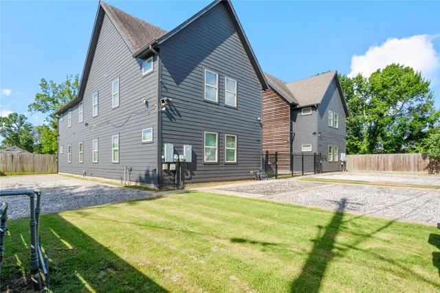 $900 | 3424 Tuam Street, Houston, TX 77004