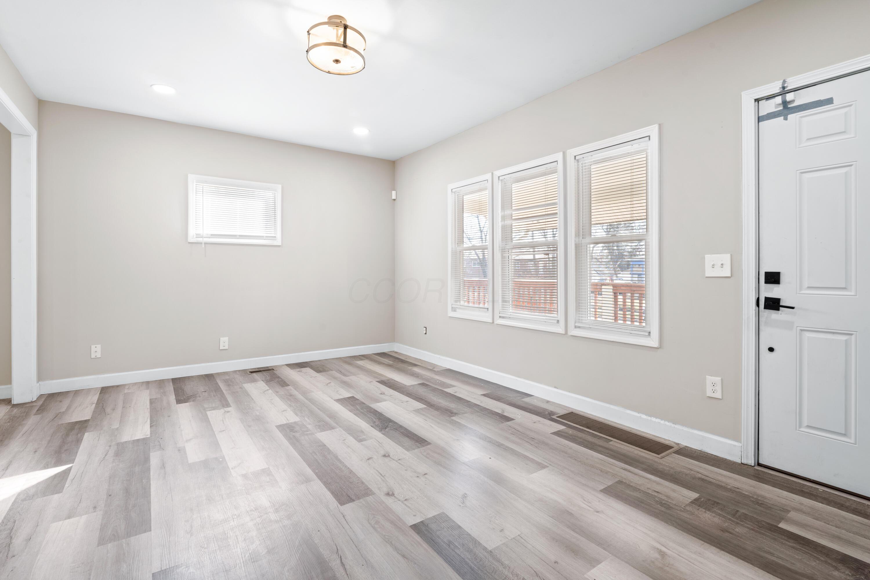 1360 East Weber Road Columbus, OH 43211 - Photo 20 of 25 DSC_5001