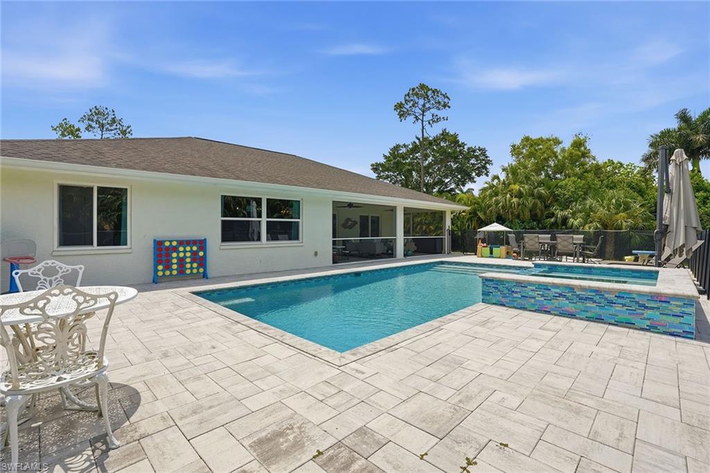 721 Logan Boulevard South Naples, FL 34119 - Photo 32 of 46