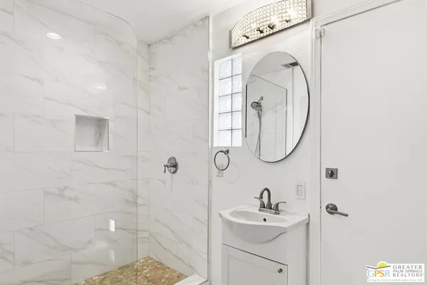 $1,025,000 | 3670 East Vivian Circle, Palm Springs, CA 92262