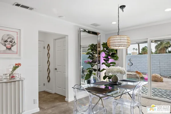 $1,025,000 | 3670 East Vivian Circle, Palm Springs, CA 92262