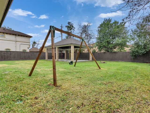 $449,000 | 5814 Luna Street, Houston, TX 77076