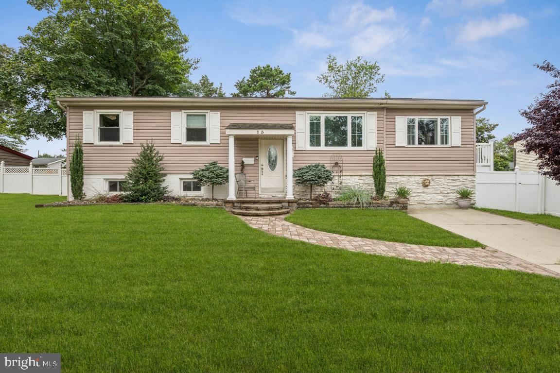 13 Ridgewood Road Gibbsboro, NJ 08026 - Photo 1 of 24 Beautifully landscaped Home w/ Paver walkway