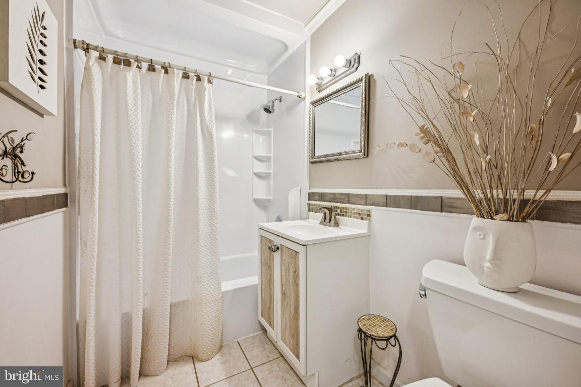 13 Ridgewood Road Gibbsboro, NJ 08026 - Photo 17 of 24 Full Bathroom - Main Level
