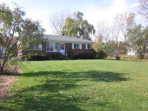 5305 North Linden Road Flint, MI 48504 - Photo 5 of 33 20423879-4.JPG