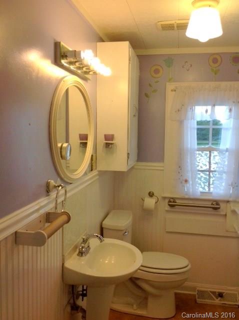 2463 East Maiden Road Maiden, NC 28650 - Photo 18 of 22 Gallery Image 18