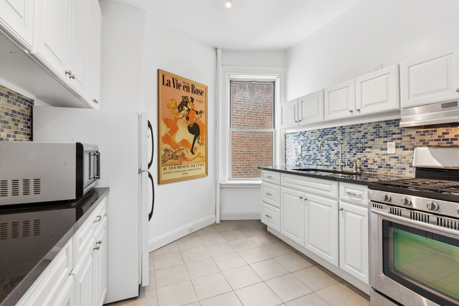 210 East 17th Street, Unit 5A Manhattan, NY 10003 - Photo 5 of 11