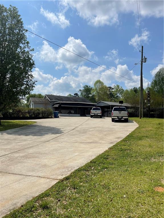 a view of outdoor space with city view