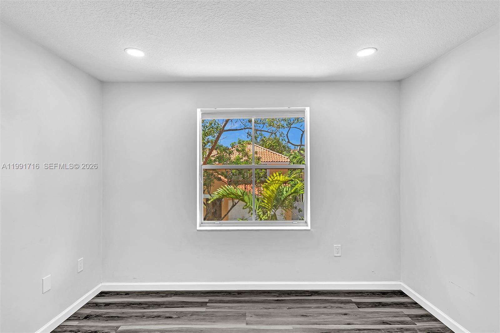 3085 North 36th Avenue Hollywood, FL 33021 - Photo 35 of 76 a view of painting on the wall
