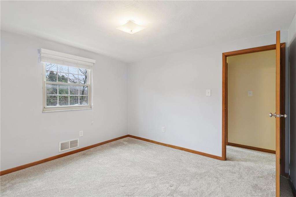 439 Manor Road Delmont, PA 15626 - Photo 24 of 48