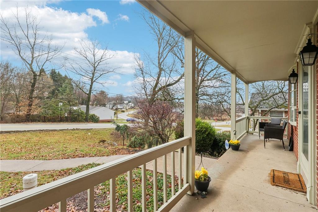 439 Manor Road Delmont, PA 15626 - Photo 3 of 48