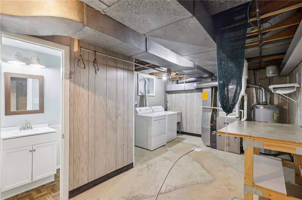 439 Manor Road Delmont, PA 15626 - Photo 34 of 48