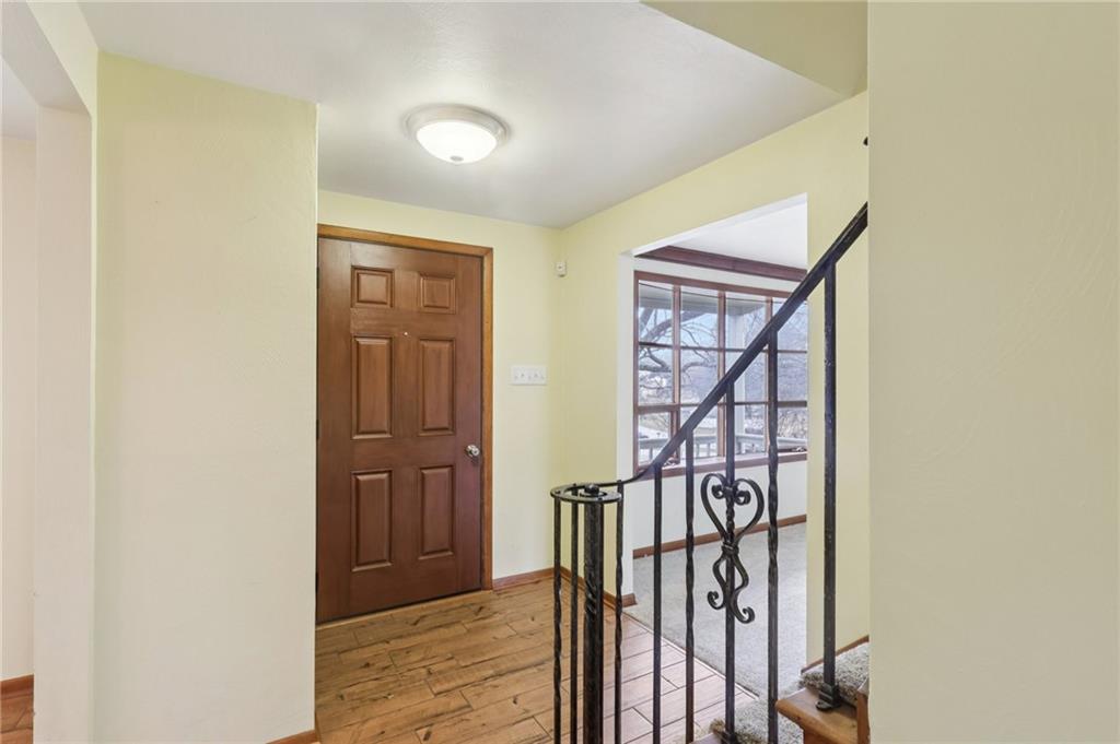 439 Manor Road Delmont, PA 15626 - Photo 4 of 48