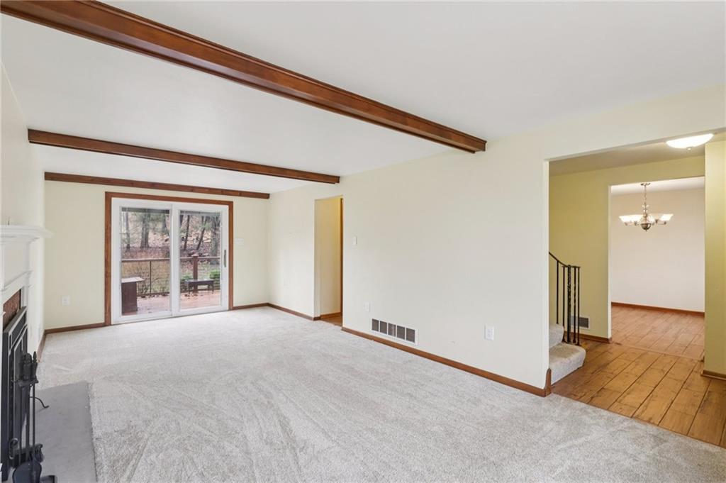 439 Manor Road Delmont, PA 15626 - Photo 5 of 48