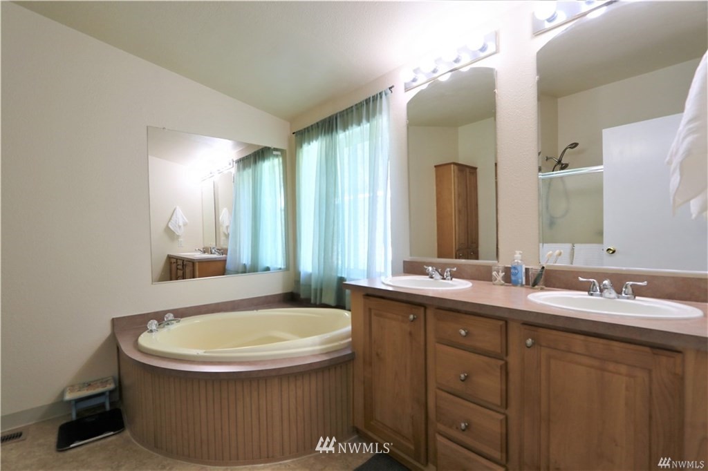 304 Walnut Acres Road Kelso, WA 98626 - Photo 19 of 38 Gallery Image 19