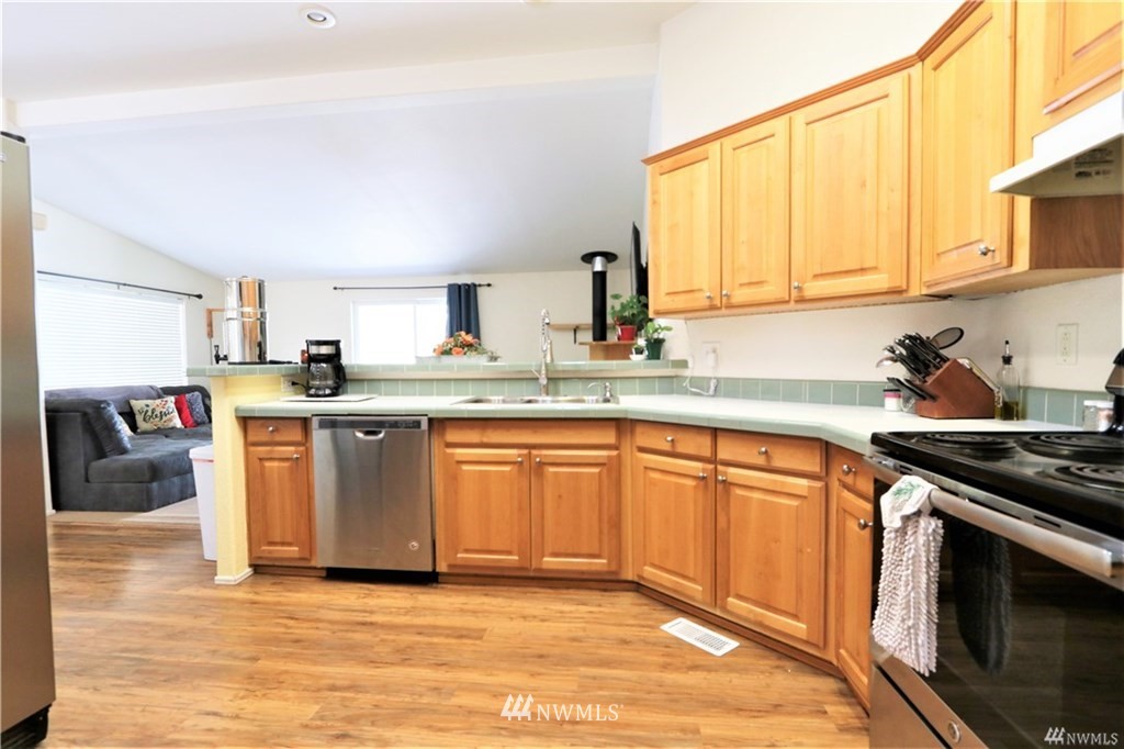 304 Walnut Acres Road Kelso, WA 98626 - Photo 9 of 38 Gallery Image 9