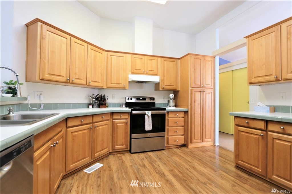 304 Walnut Acres Road Kelso, WA 98626 - Photo 10 of 38 Gallery Image 10
