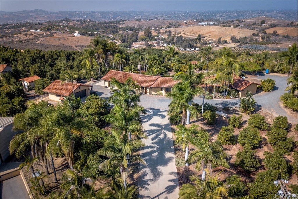 31660 Mountain Way Bonsall, CA 92003 - Photo 11 of 72