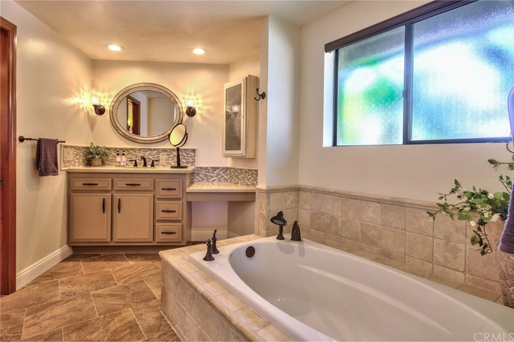 31660 Mountain Way Bonsall, CA 92003 - Photo 33 of 72