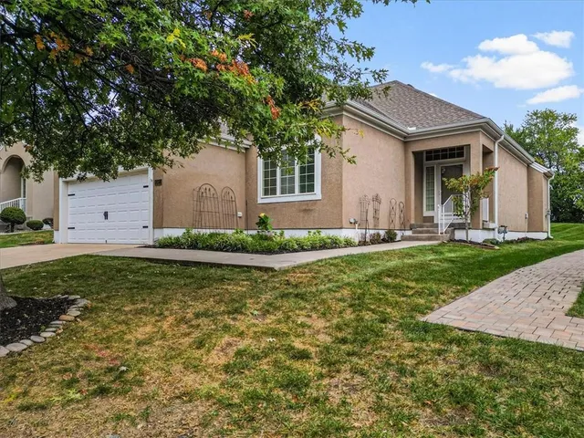 $425,000 | 13423 Pennsylvania Court, Kansas City, MO 64145