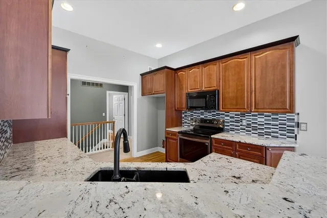 $425,000 | 13423 Pennsylvania Court, Kansas City, MO 64145