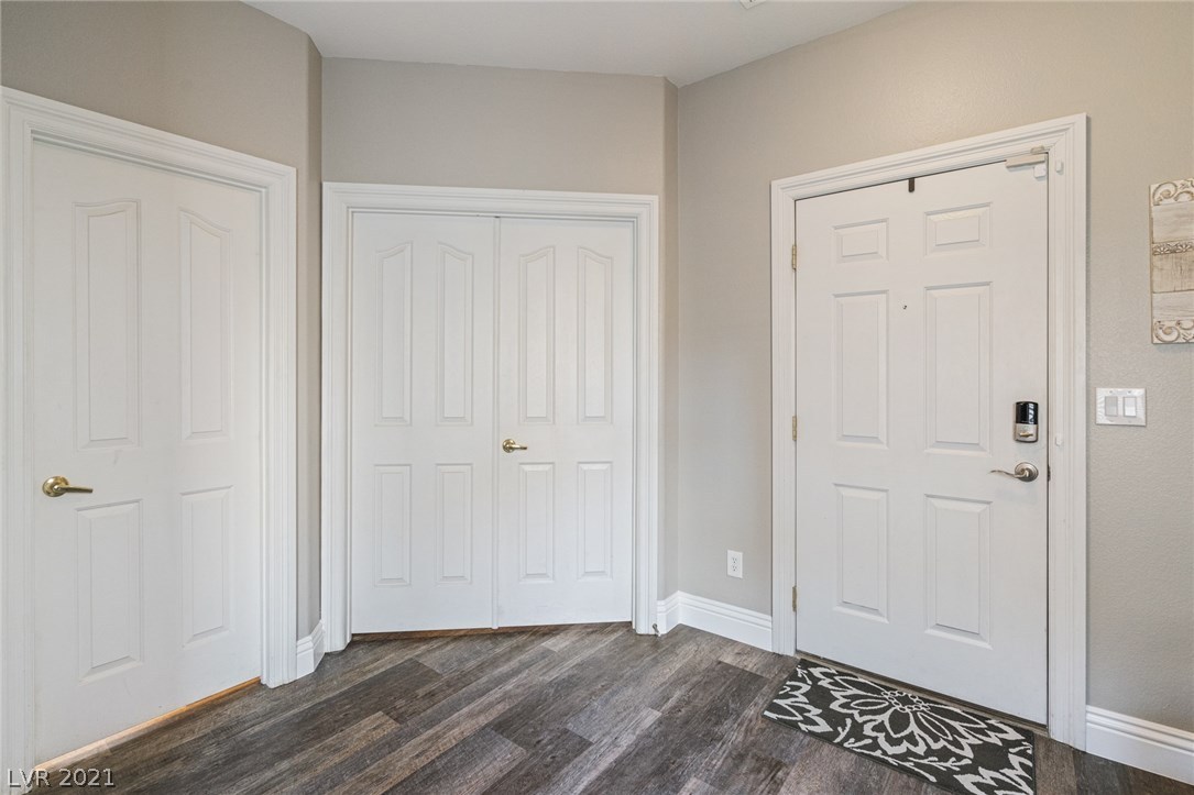 9343 Pinewood Ridge Street Las Vegas, NV 89178 - Photo 12 of 38 Gallery Image 12