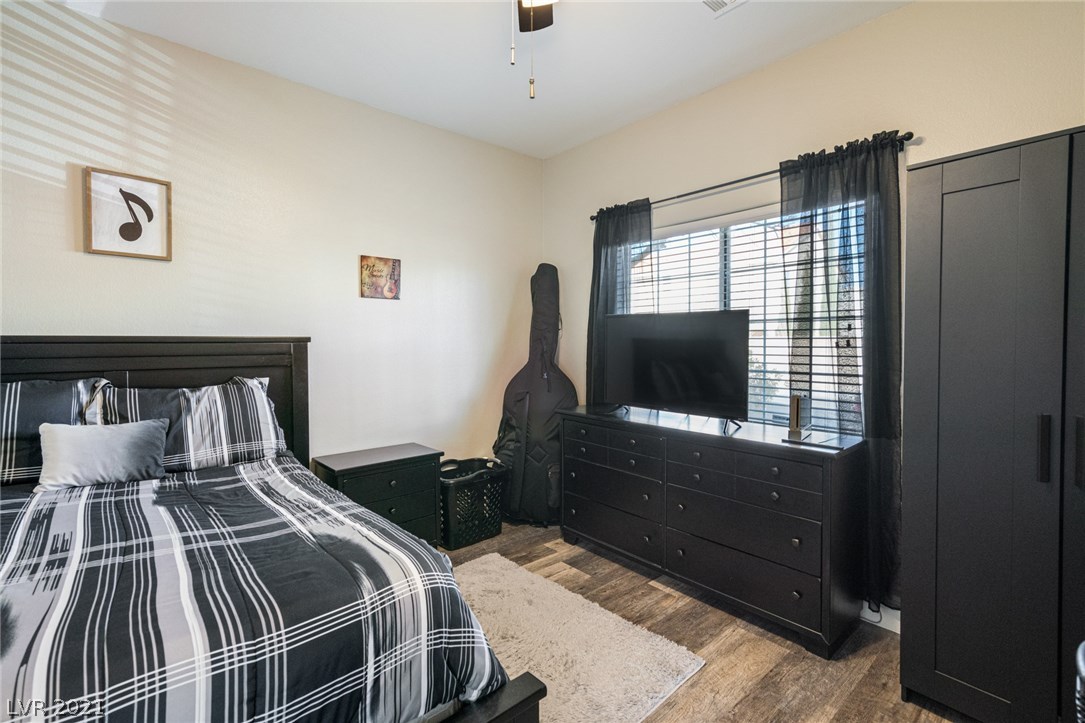 9343 Pinewood Ridge Street Las Vegas, NV 89178 - Photo 14 of 38 Gallery Image 14