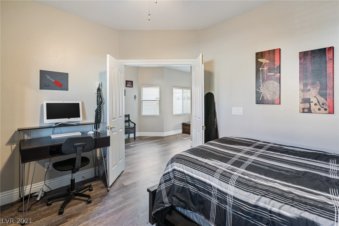 9343 Pinewood Ridge Street Las Vegas, NV 89178 - Photo 15 of 38 Gallery Image 15