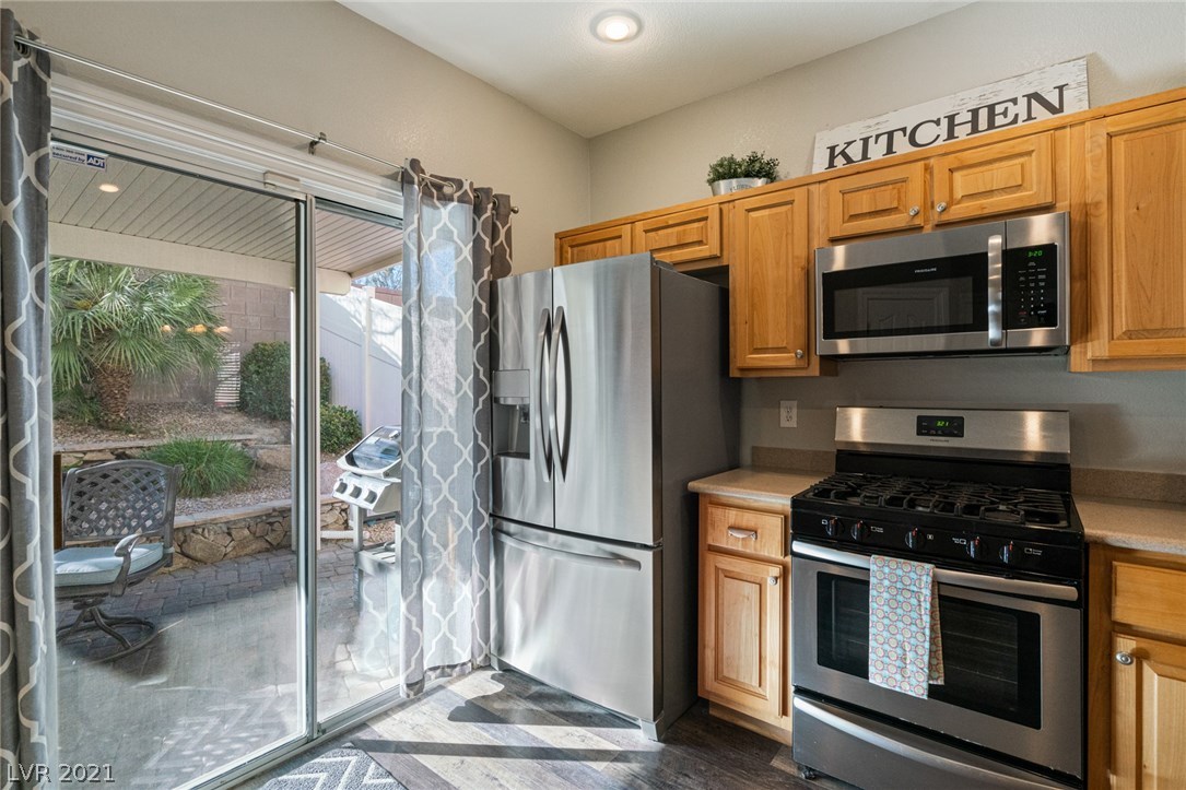 9343 Pinewood Ridge Street Las Vegas, NV 89178 - Photo 9 of 38 Gallery Image 9