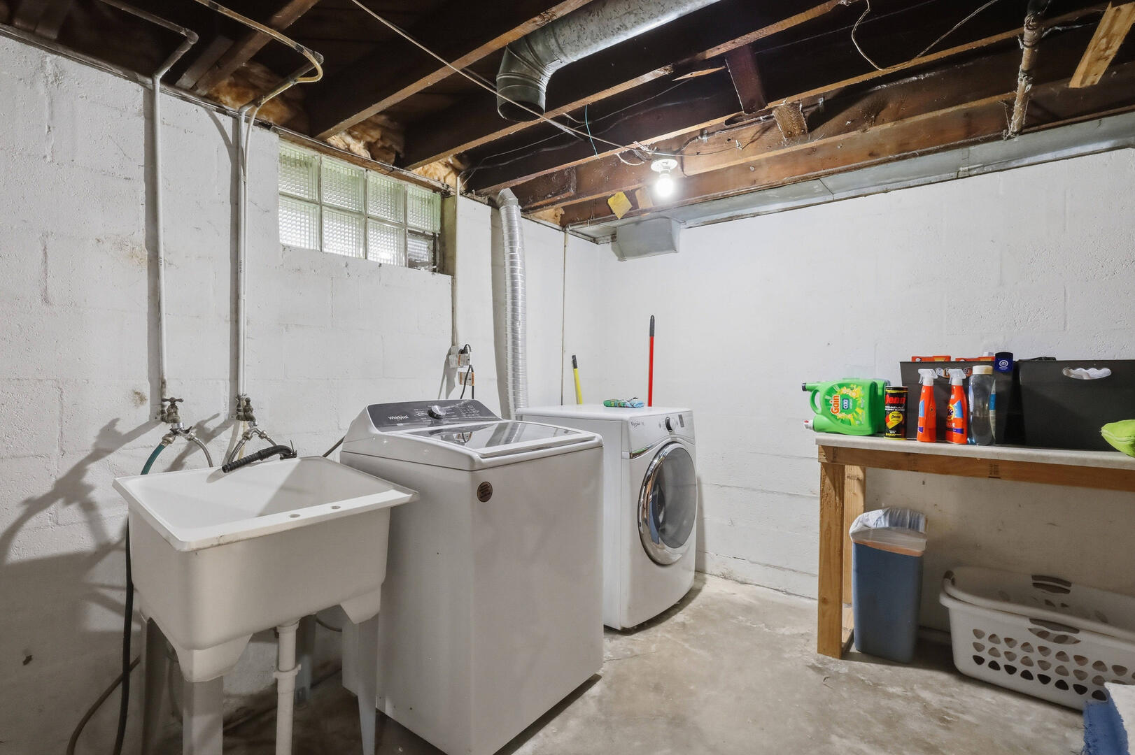 2224 41st Street Rock Island, IL 61201 - Photo 17 of 25 a utility room with dryer and washer