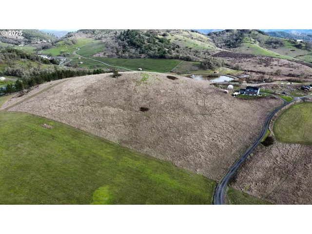 $375,000 | 0 Wil Way, Winston, OR 97496