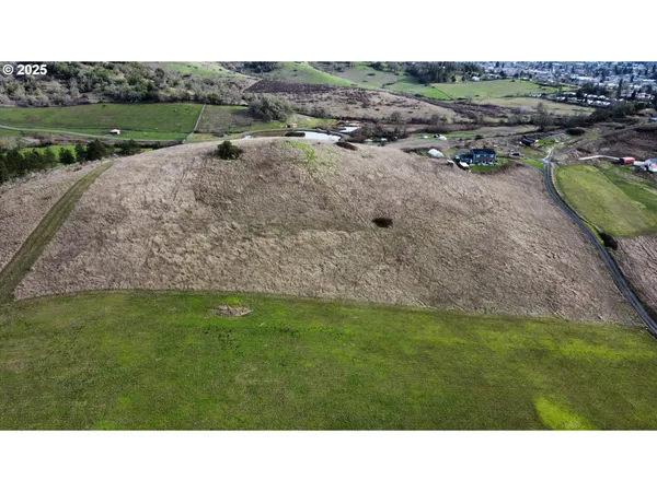 $350,000 | 0 Wil Way, Winston, OR 97496