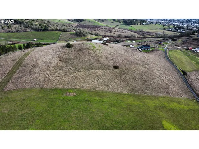 $375,000 | 0 Wil Way, Winston, OR 97496