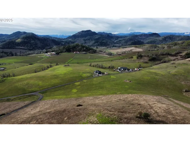 $375,000 | 0 Wil Way, Winston, OR 97496