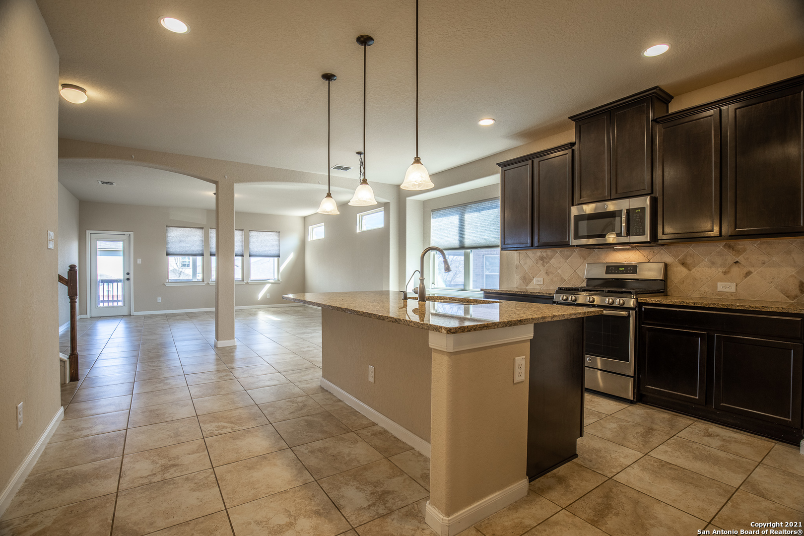 10348 Obernai Path Schertz, TX 78154 - Photo 10 of 50