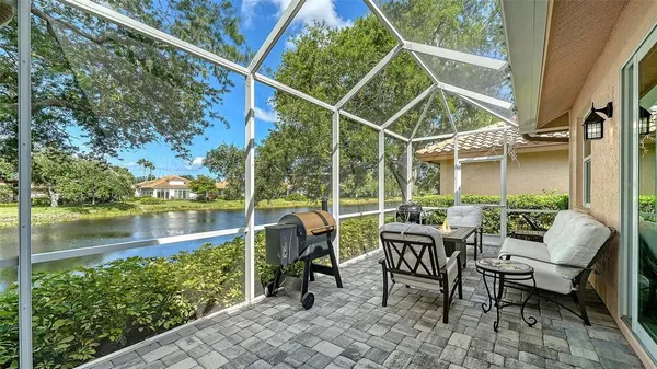 $895,000 | 7198 Del Lago Drive, Sarasota, FL 34238