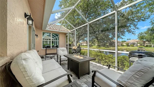 $895,000 | 7198 Del Lago Drive, Sarasota, FL 34238
