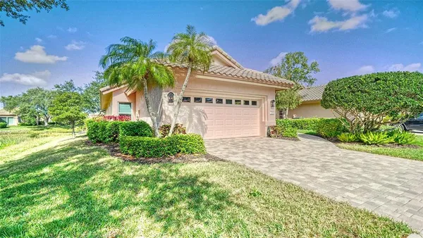 $895,000 | 7198 Del Lago Drive, Sarasota, FL 34238