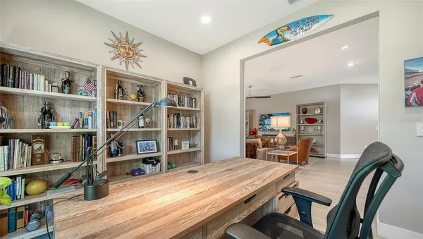 $895,000 | 7198 Del Lago Drive, Sarasota, FL 34238