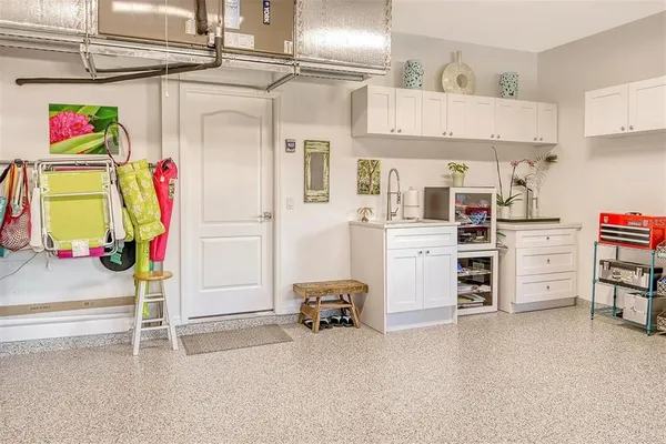 $895,000 | 7198 Del Lago Drive, Sarasota, FL 34238