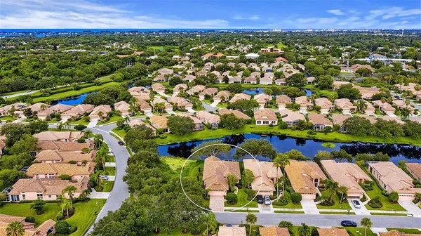 $895,000 | 7198 Del Lago Drive, Sarasota, FL 34238