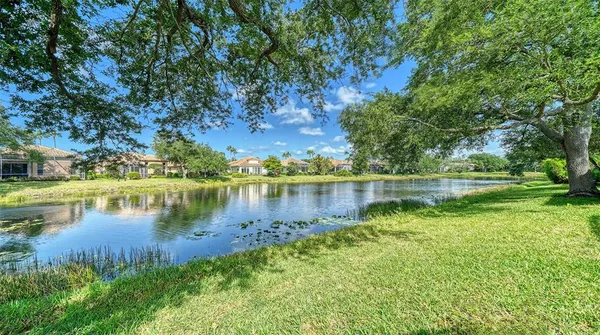 $895,000 | 7198 Del Lago Drive, Sarasota, FL 34238