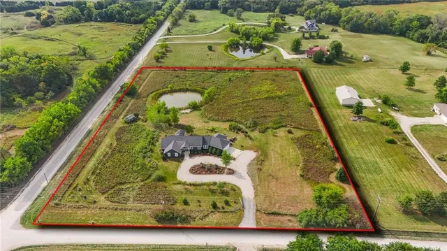 $589,900 | 1593 North 150 Road, Baldwin City, KS 66006