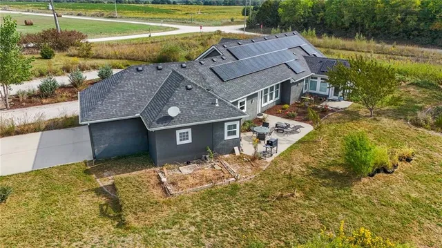 $589,900 | 1593 North 150 Road, Baldwin City, KS 66006