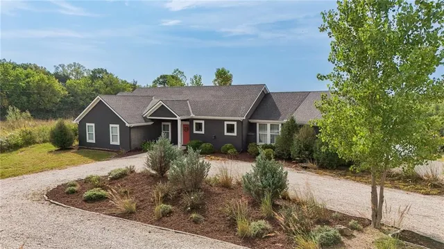 $589,900 | 1593 North 150 Road, Baldwin City, KS 66006