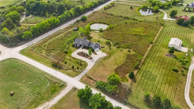 $589,900 | 1593 North 150 Road, Baldwin City, KS 66006