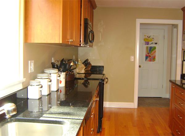 54 Farm Street Canton, MA 02021 - Photo 7 of 11 Gallery Image 7