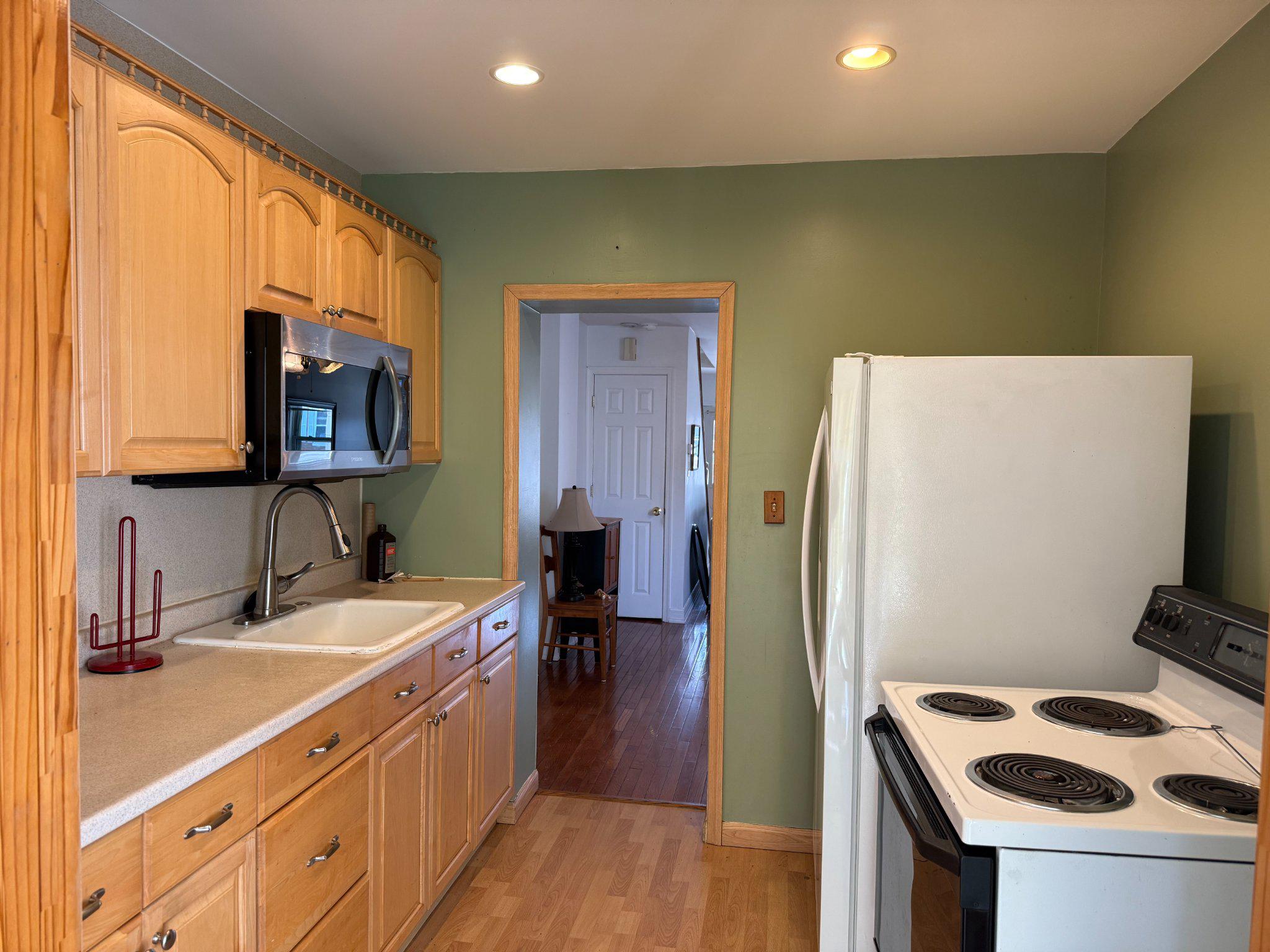 1918 Griffis Avenue Baltimore, MD 21230 - Photo 4 of 11