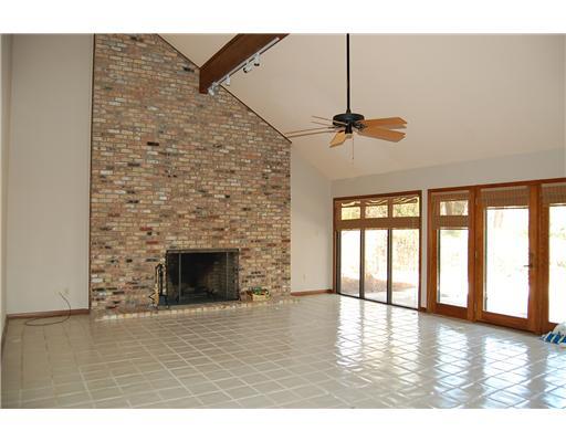 111 East Ruelle Drive Mandeville, LA 70471 - Photo 3 of 9